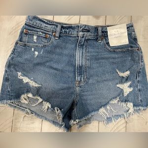 Abercrombie mom jeans shorts. Brand new with tags